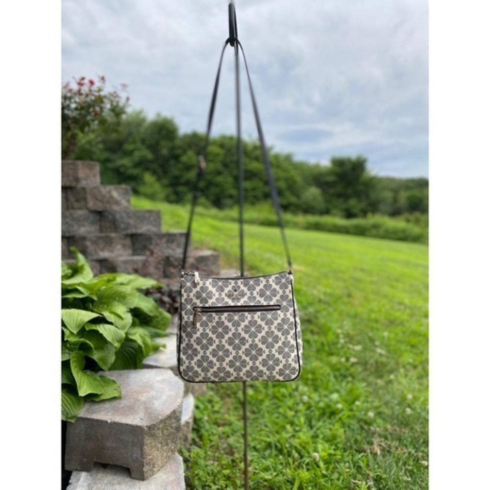 Kate Spade Spade Flower Jacquard Large Swingpack Crossbody Bag Black Cream Purse - Picture 3 of 14